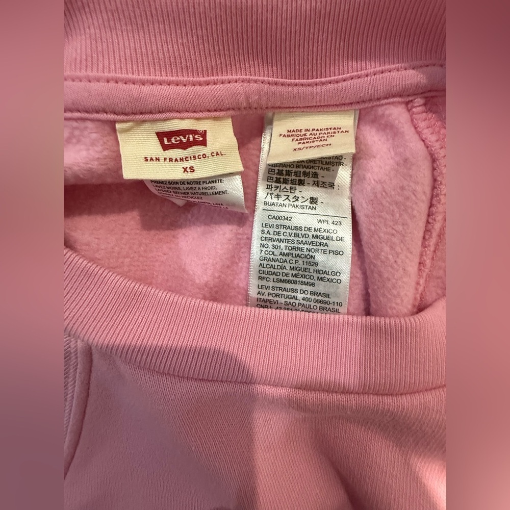 Levi's Women's Pink Sweatshirt - Picture 3 of 4